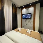 Sueno & Tirana