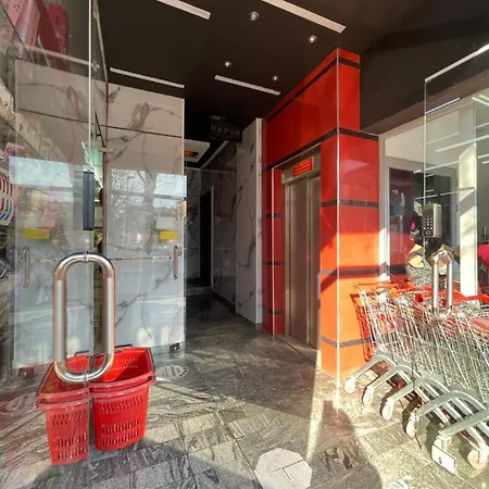 Sueno & شقة تيرانا