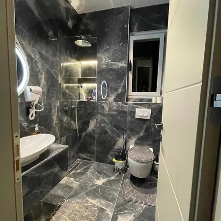 Sueno & تيرانا